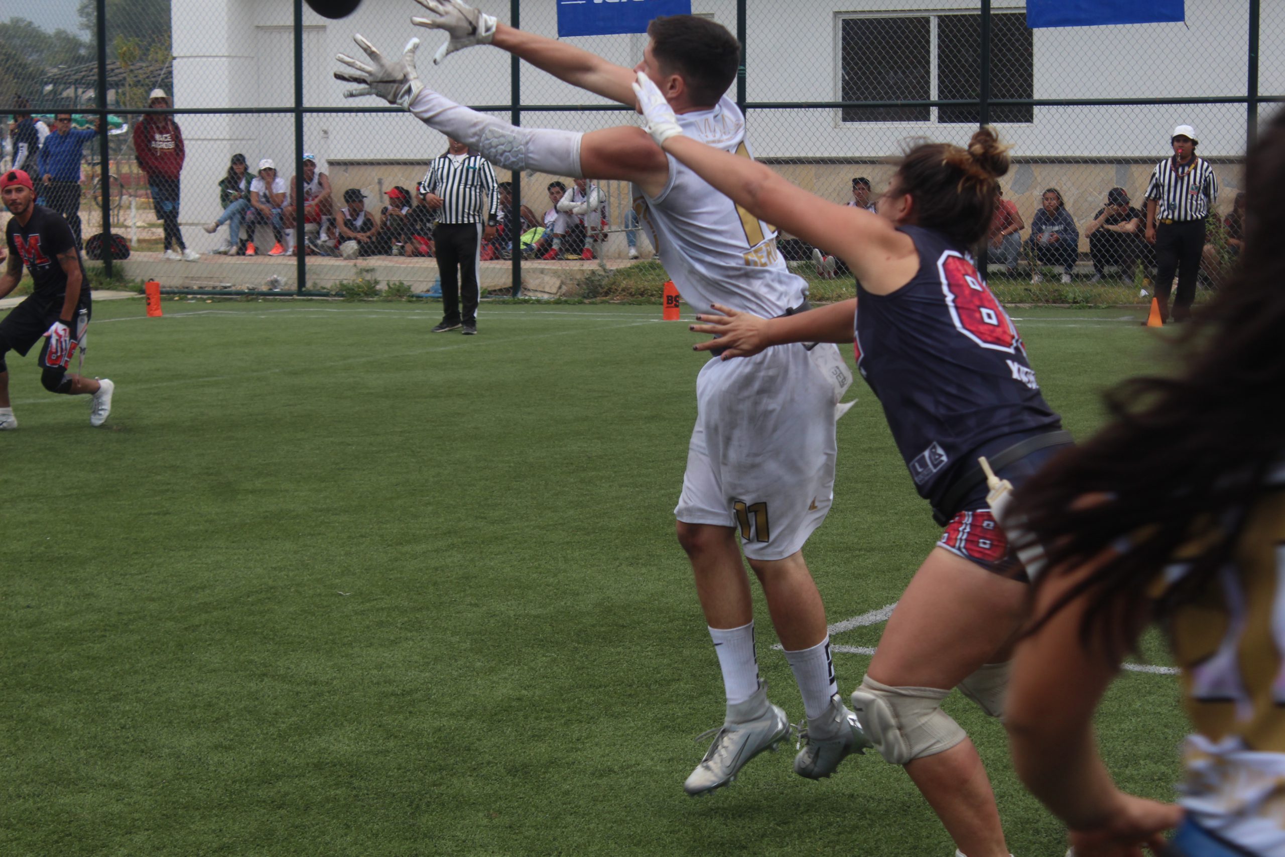 SoutSide Cancun & Mollejas Negro Cat Mixto