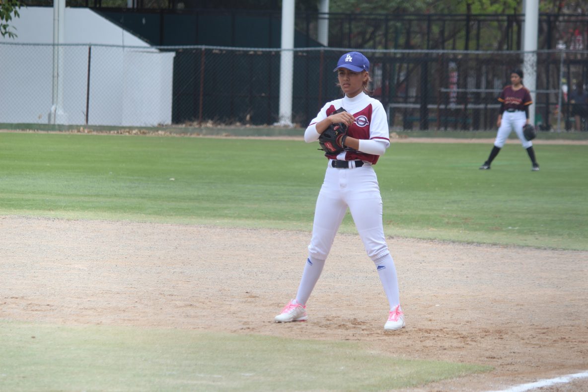 Green&black vs Lobos